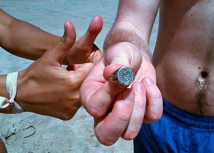 vx3-helps-return-a-lost-ring-1