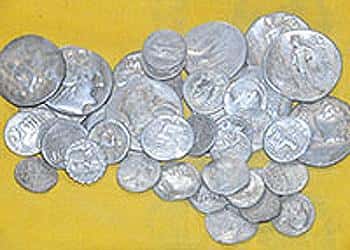 ancient-roman-coins-treasure-1