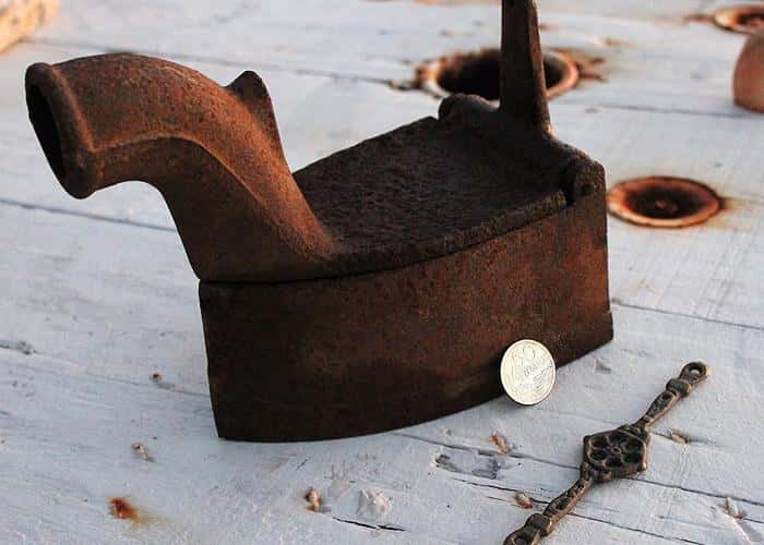 old-clothes-iron-reveals-treasure-2