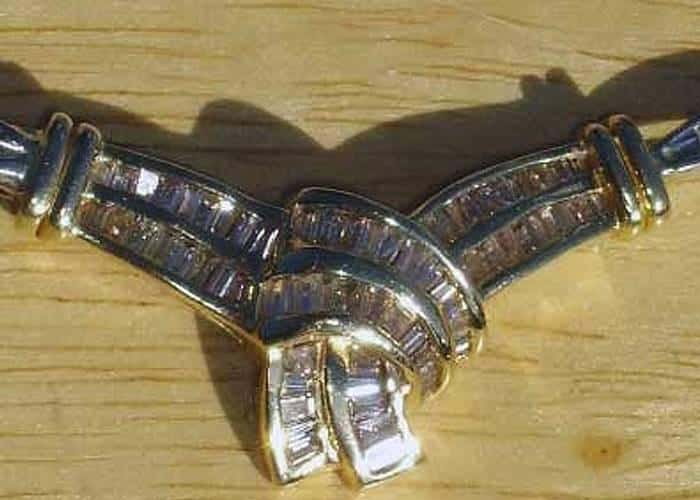 necklace-loaded-with-diamonds-3
