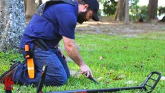 Brooks From Kellyco And His Metal Detector
