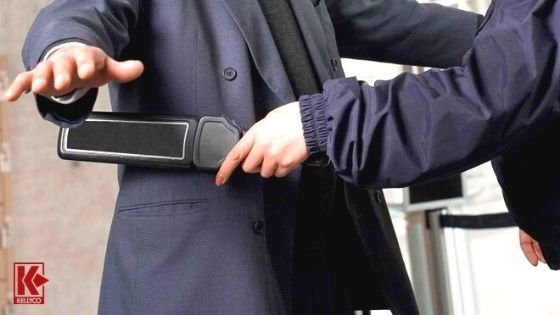 How To Use A Metal Detector Wand